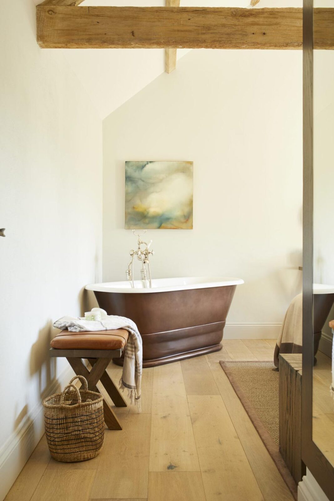 Grain Store roll top bathtub