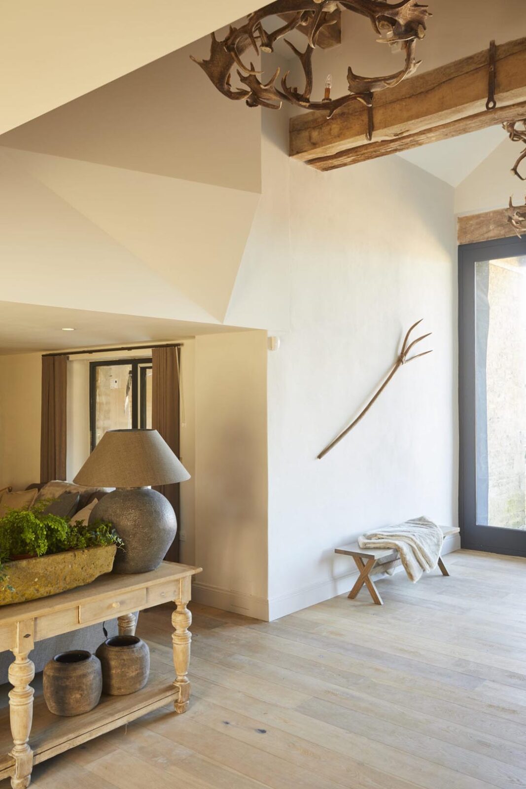 Grain Store hallway & lamp