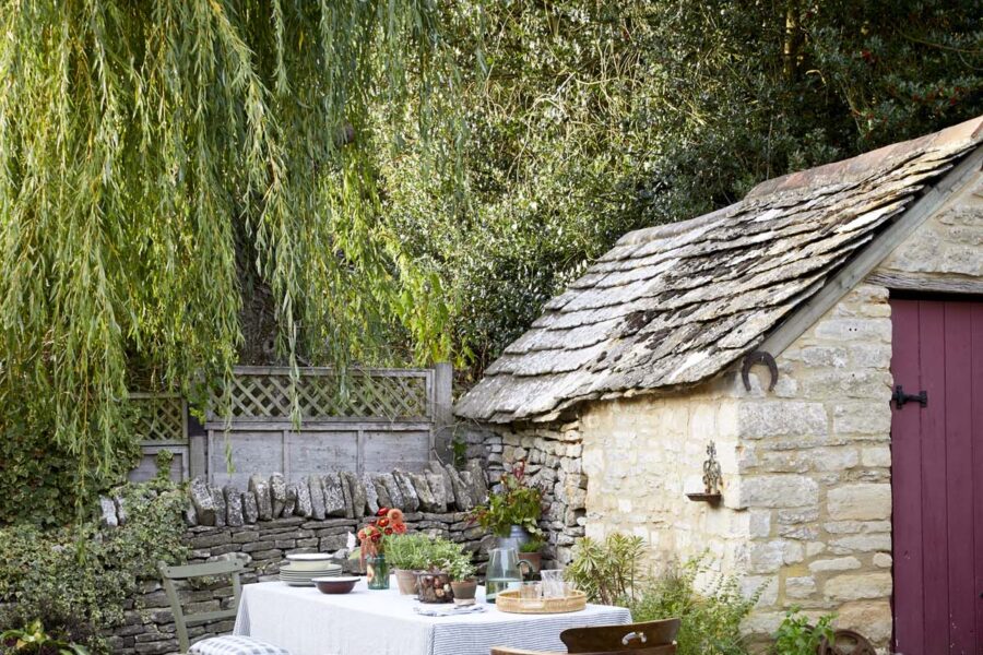 Outdoor Summer Dining