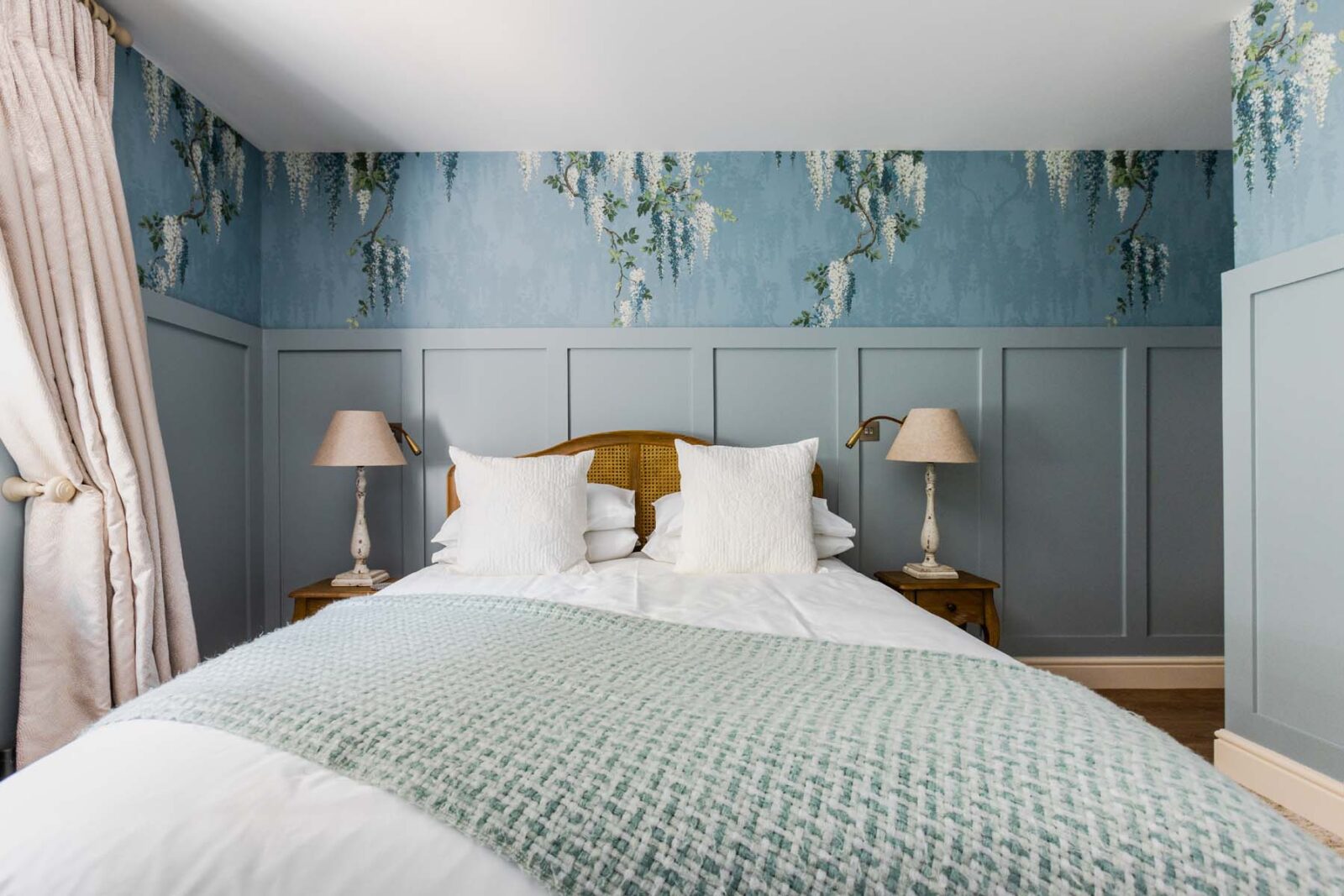 Fox Hollow Cottage Bedroom Windsor Park